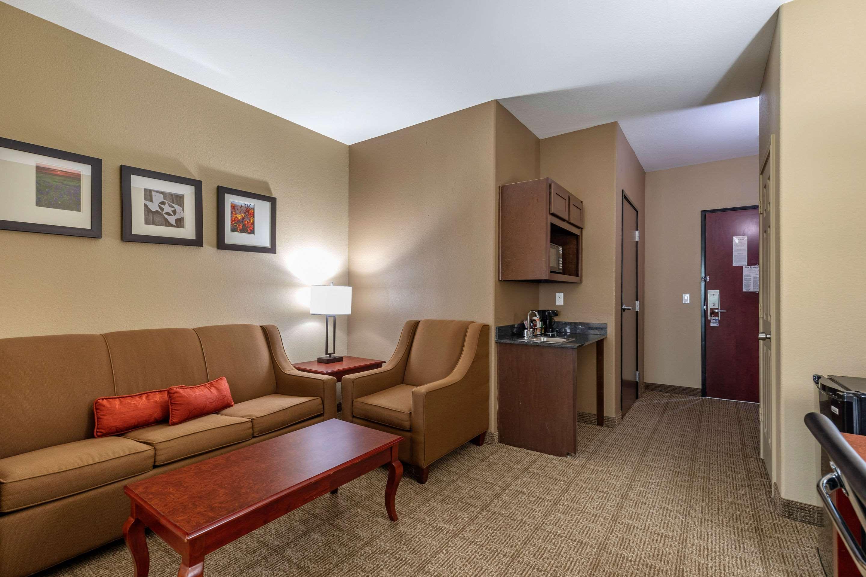Comfort Suites Ennis Εξωτερικό φωτογραφία