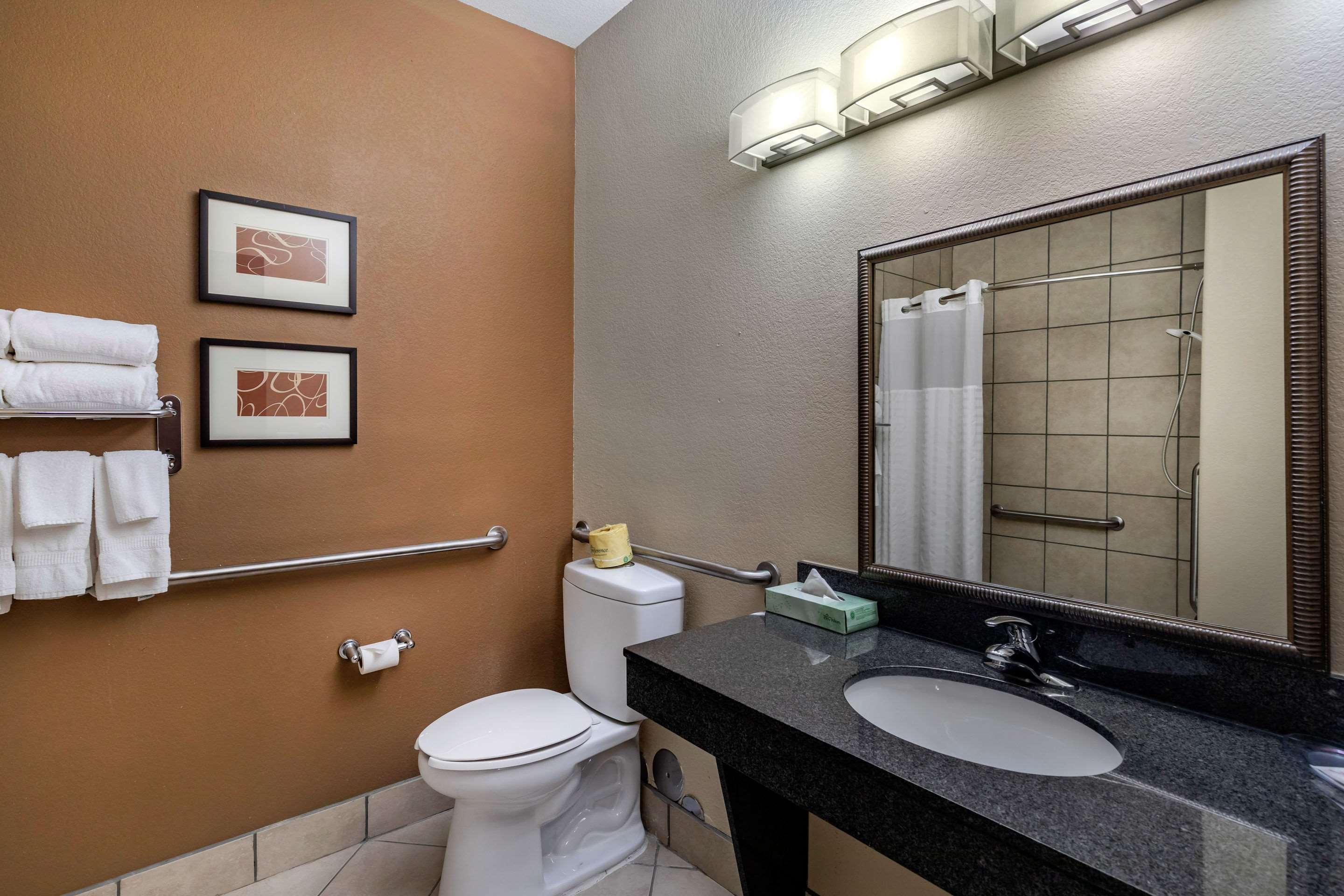 Comfort Suites Ennis Εξωτερικό φωτογραφία