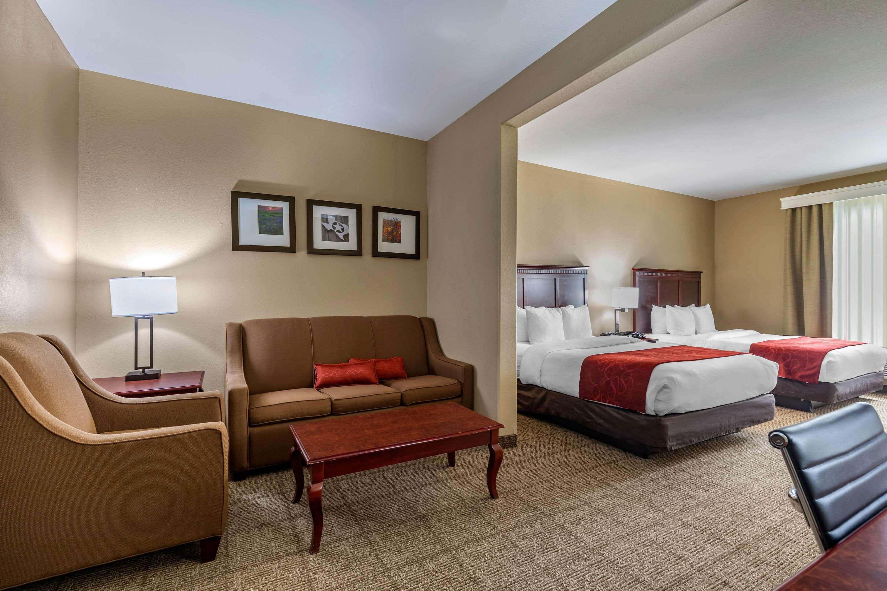 Comfort Suites Ennis Εξωτερικό φωτογραφία