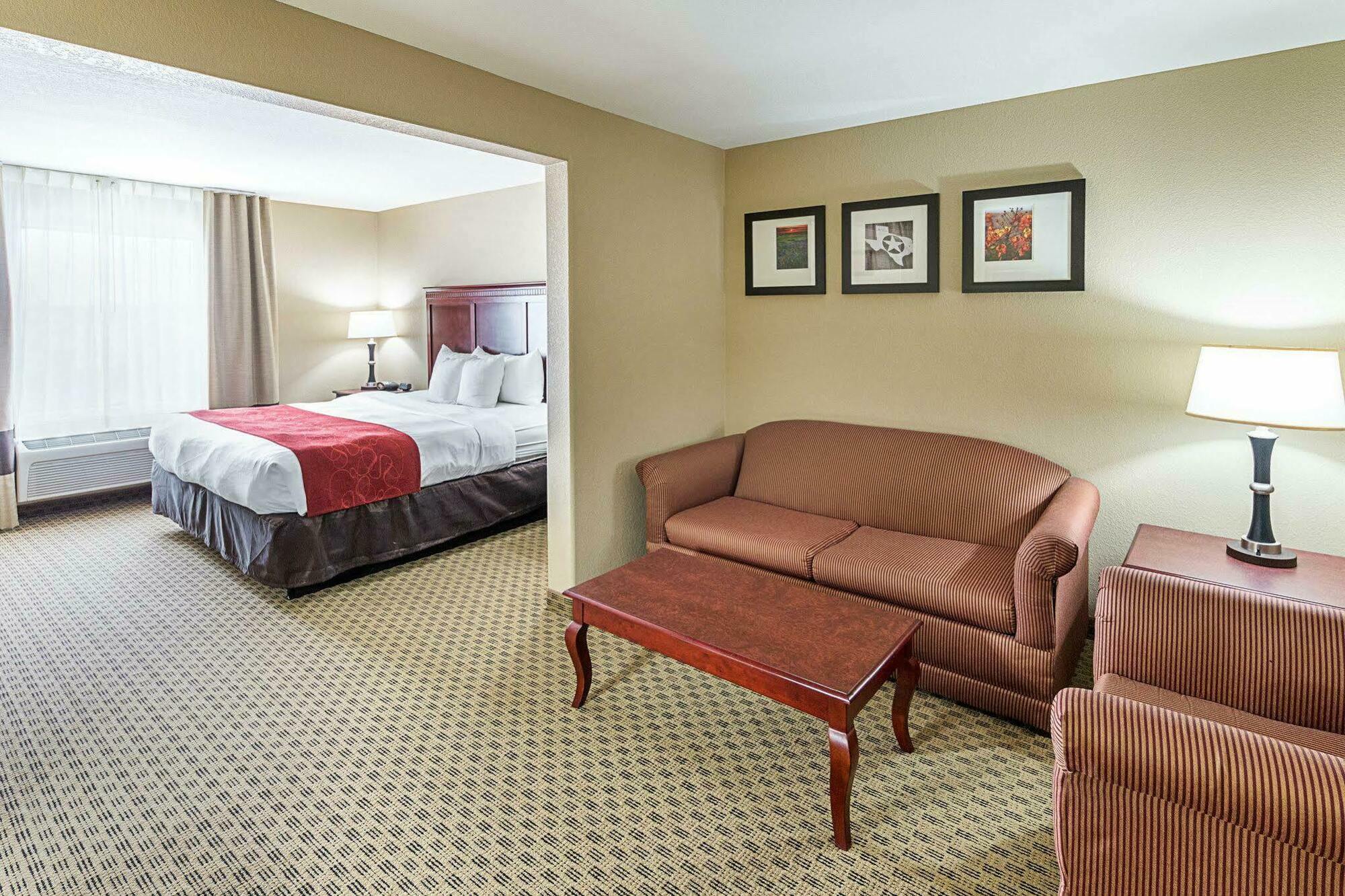 Comfort Suites Ennis Εξωτερικό φωτογραφία